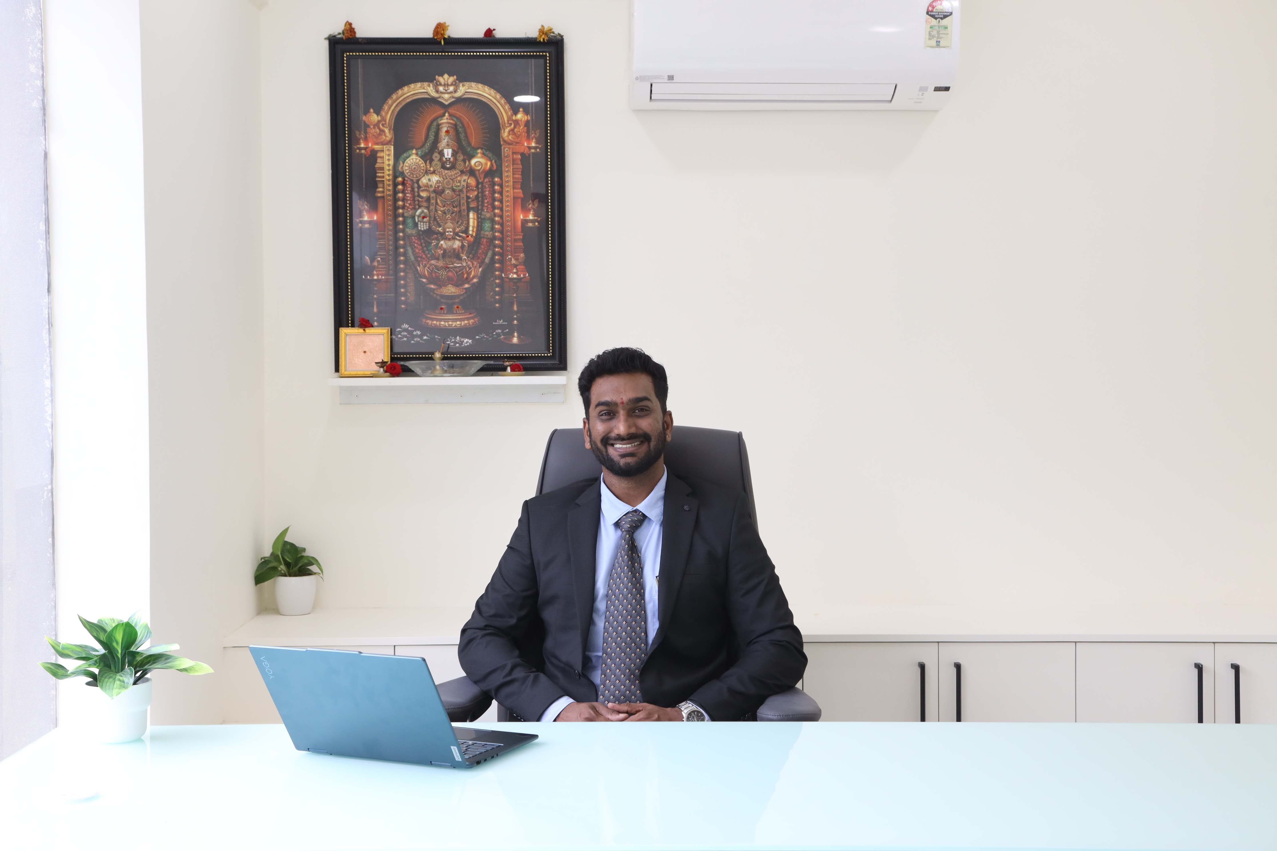 Dr. Vishal K, Lead Dentist